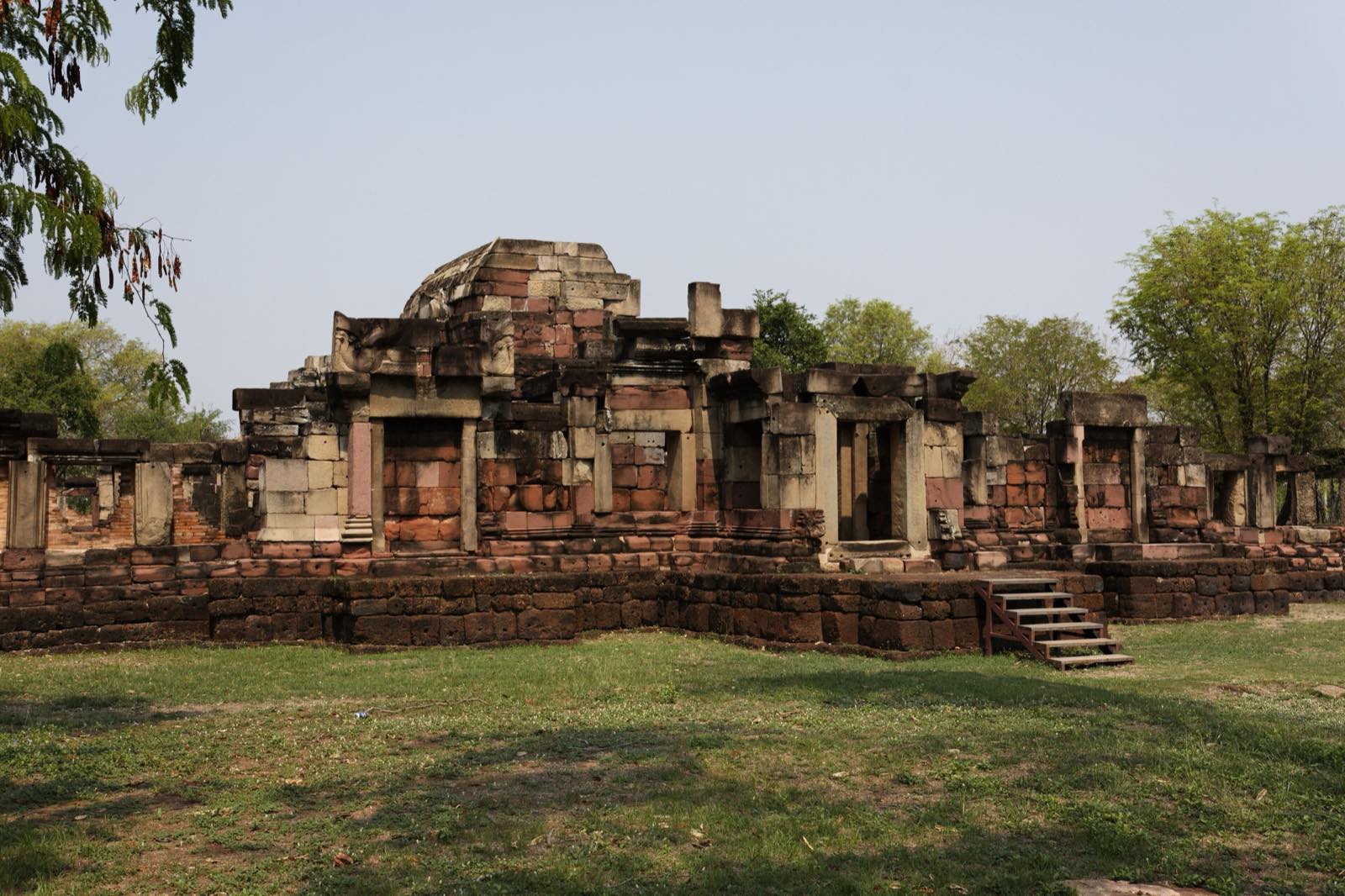 Prasat Hin Phanom Wan - Image 1