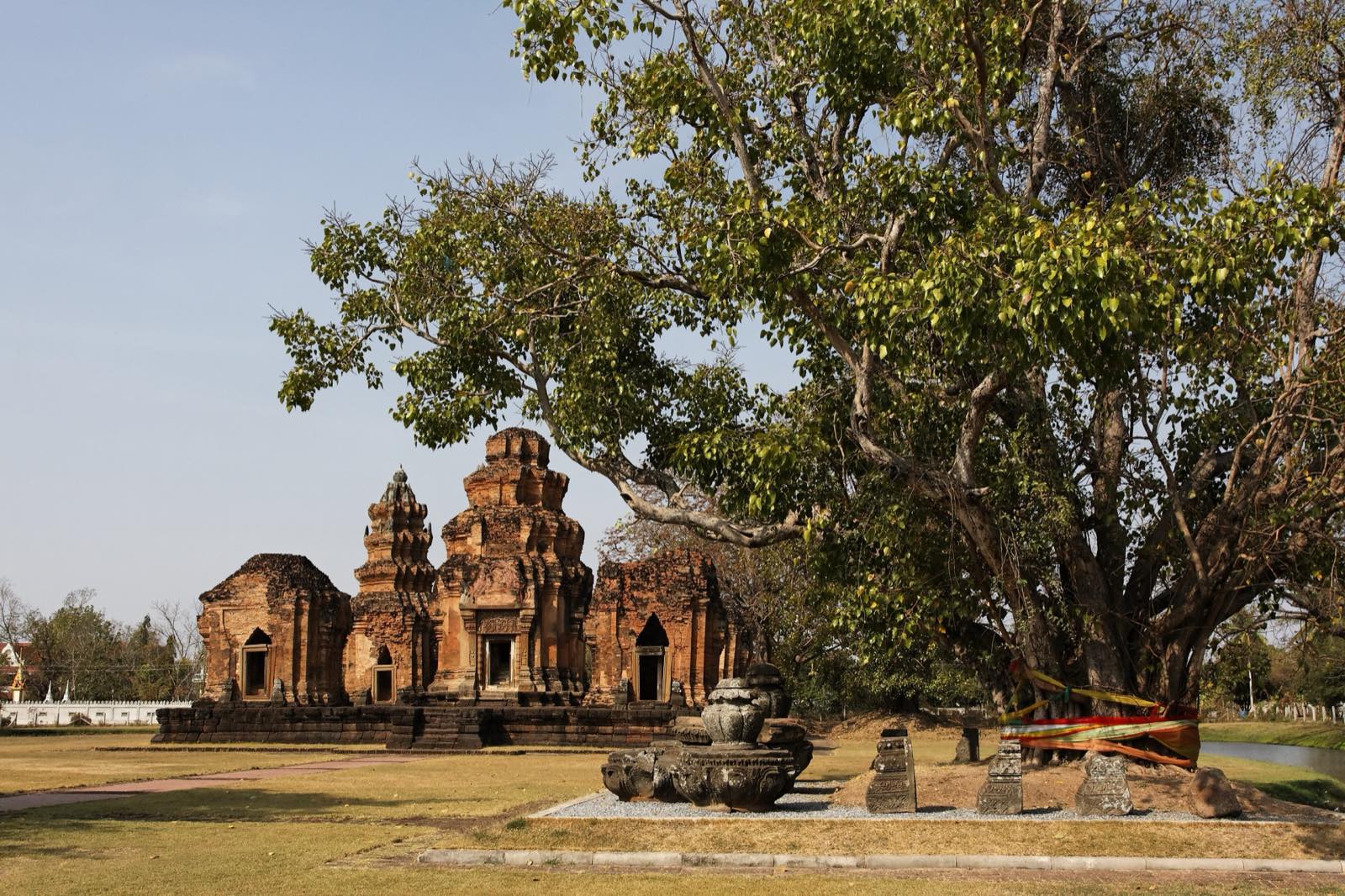 Prasat Sikhoraphum - Image 1