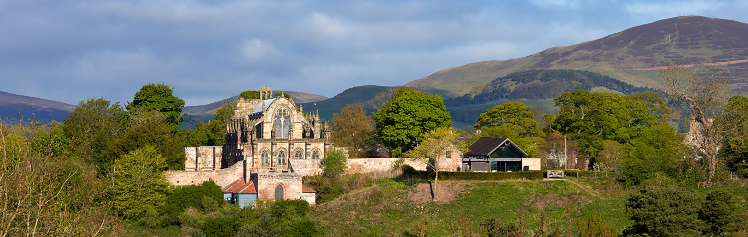 Rosslyn Chapel, Rosslyn Glen & Wallace's Cave - Image 4